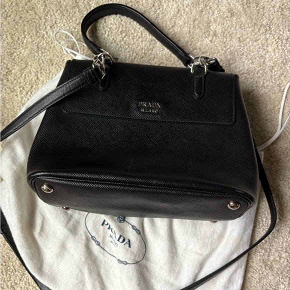 ✨GENUINE✨ PRADA Leather Black Saffiano Small 2015 Satchel - Picture 3 of 9